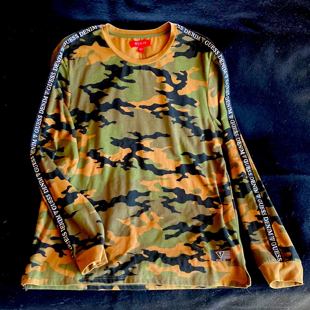 Guess Camo Long Sleeve Shirt. Size L.